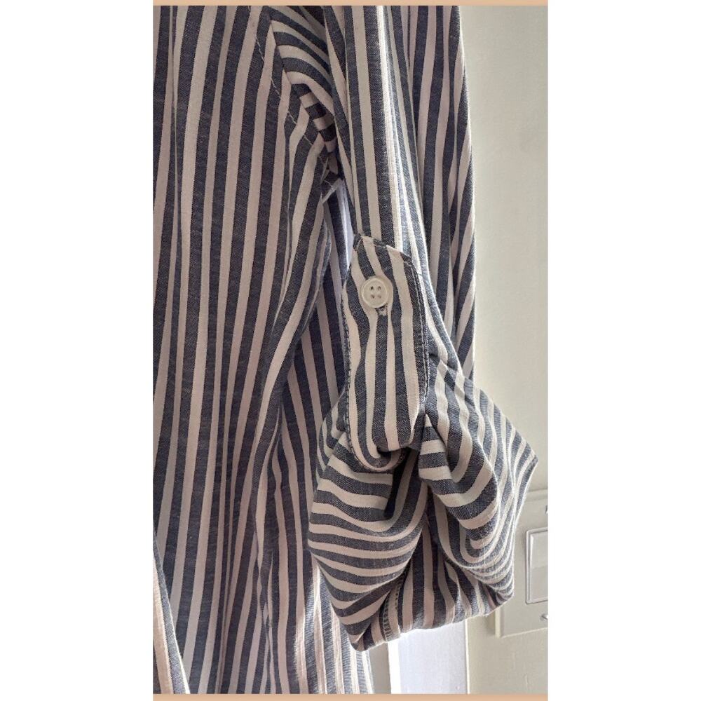 NWT Max Studio Striped Button Down Shirt - Size: Large - Picture 6 of 8